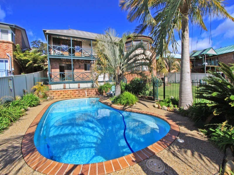 18 Ironbark Crescent, Kiama Downs NSW 2533