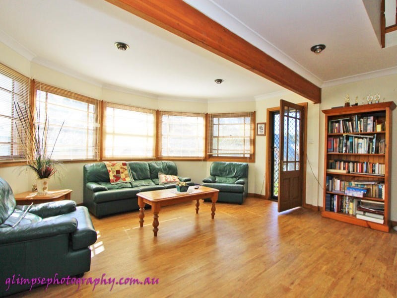 18 Ironbark Crescent, Kiama Downs NSW 2533