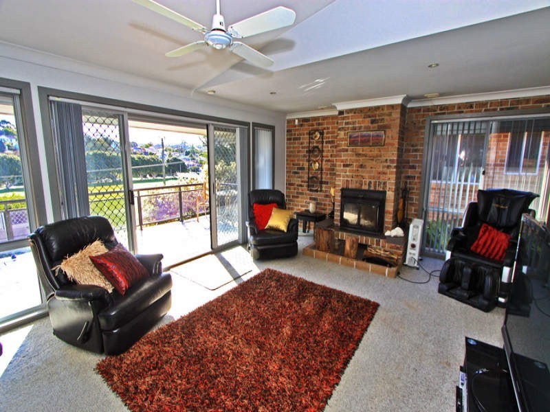 10 Girrawheen Avenue, Kiama NSW 2533