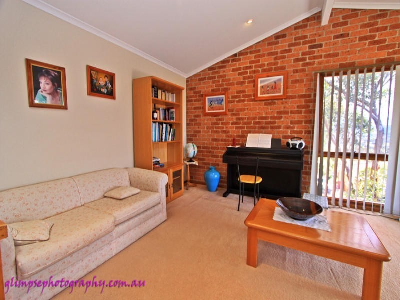 21 Alexander Avenue, Kiama Downs NSW 2533
