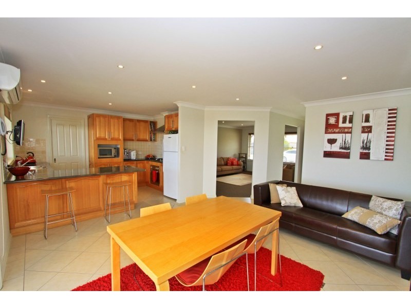 8 Scotia Street, Gerringong NSW 2534