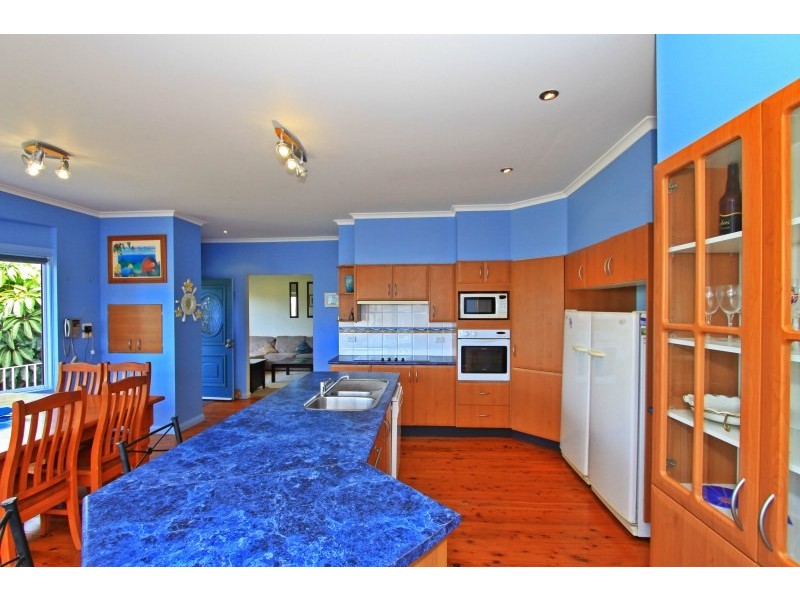 14 Hutchinson Street, Bombo NSW 2533