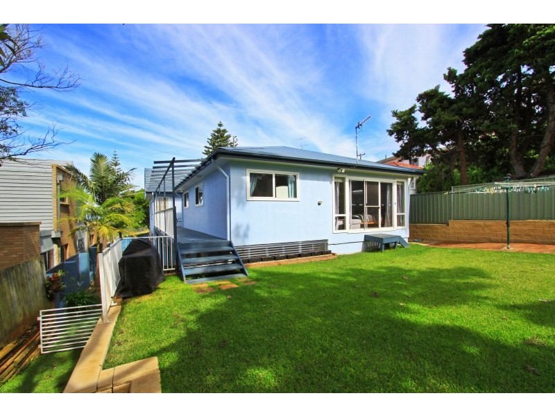 14 Hutchinson Street, Bombo NSW 2533
