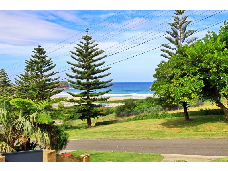 14 Hutchinson Street, Bombo NSW 2533