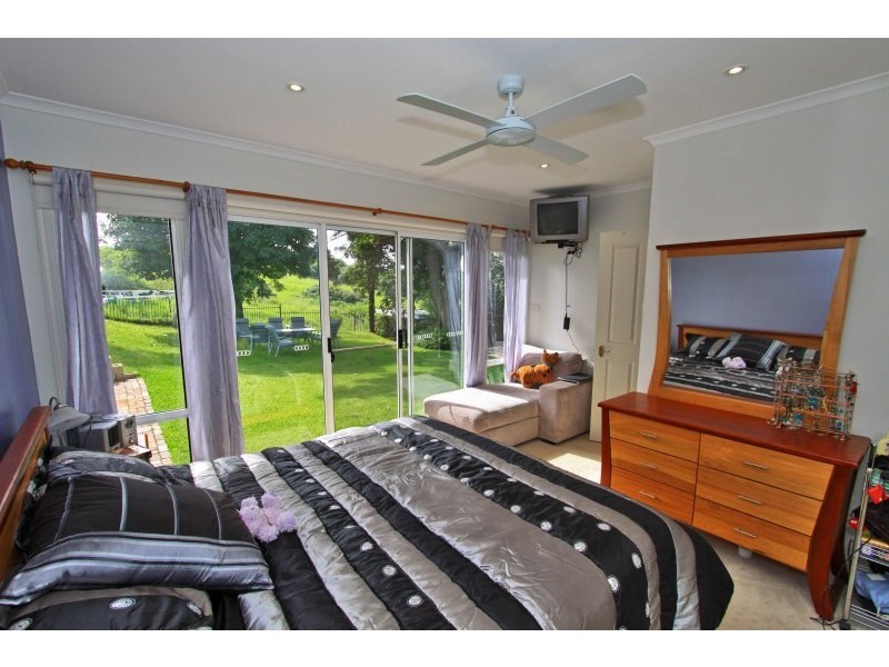 14 Hutchinson Street, Bombo NSW 2533