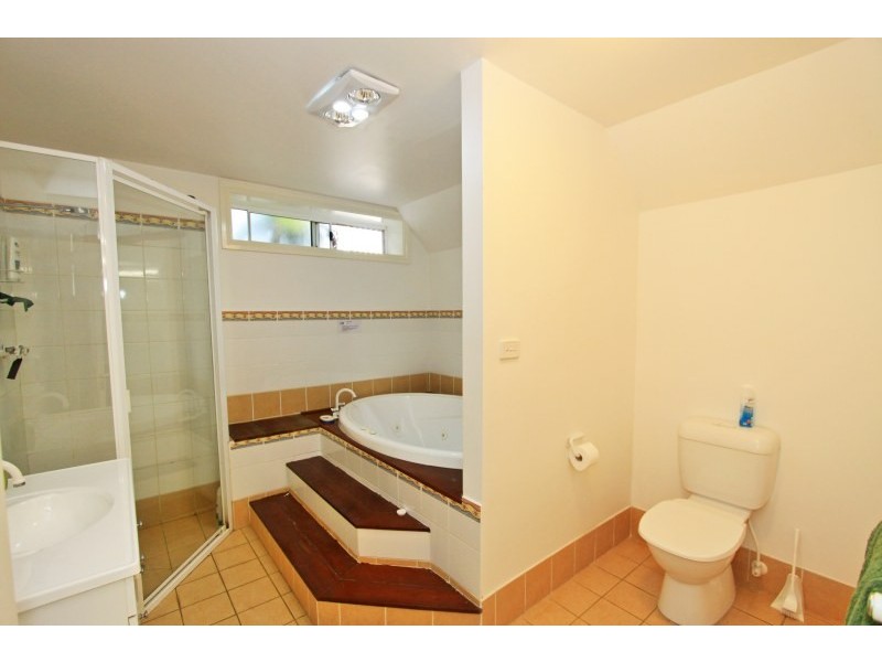 14 Hutchinson Street, Bombo NSW 2533
