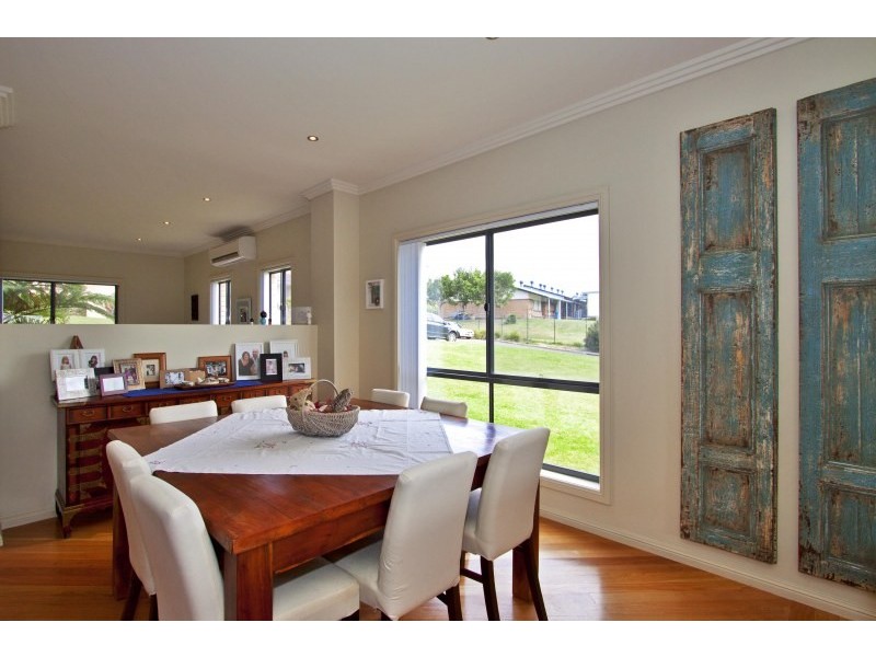 8 Hayman Crescent, Shell Cove NSW 2529
