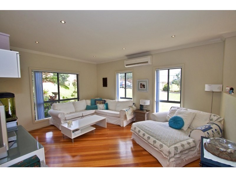 8 Hayman Crescent, Shell Cove NSW 2529