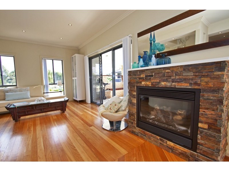 8 Hayman Crescent, Shell Cove NSW 2529
