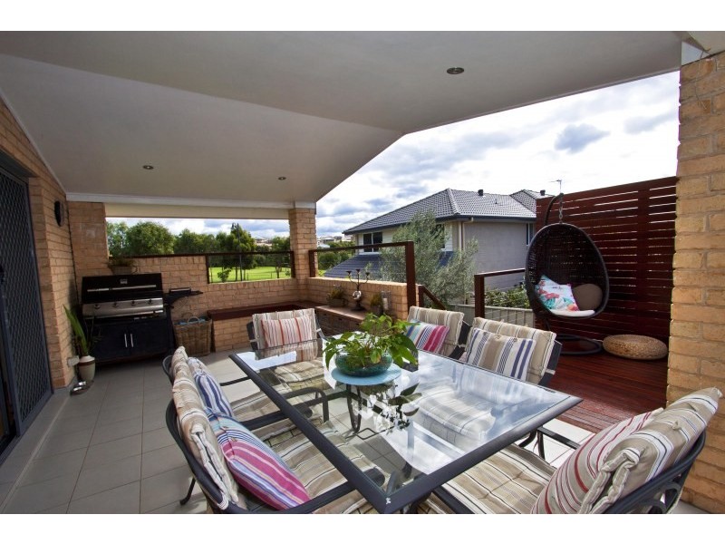 8 Hayman Crescent, Shell Cove NSW 2529
