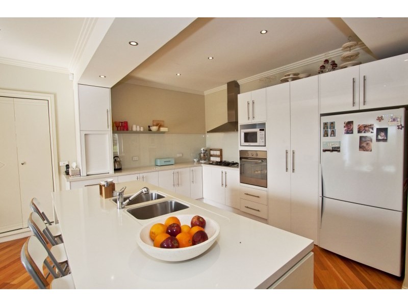 8 Hayman Crescent, Shell Cove NSW 2529