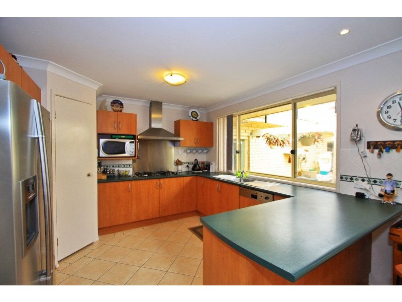 28 Southern Cross Boulevard, Shell Cove NSW 2529