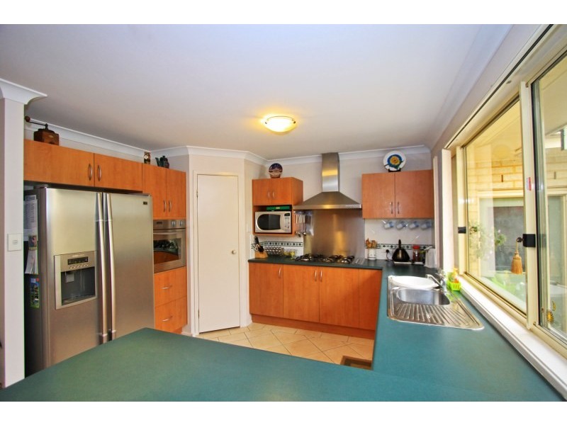 28 Southern Cross Boulevard, Shell Cove NSW 2529