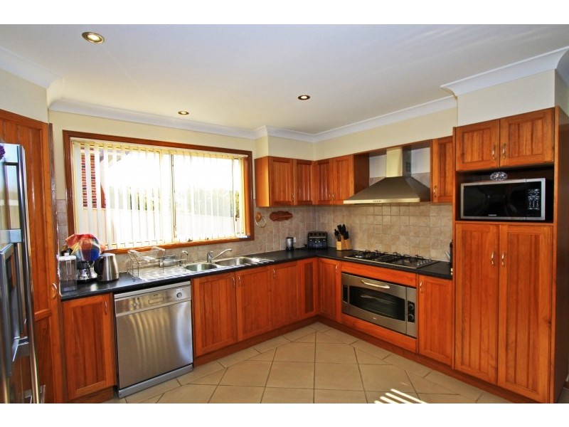 15 Curalo Place, Flinders NSW 2529