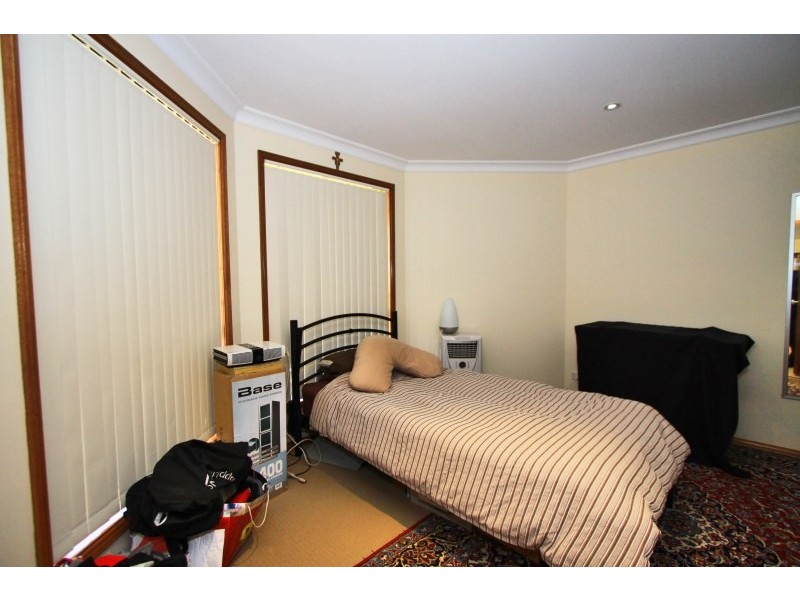 15 Curalo Place, Flinders NSW 2529