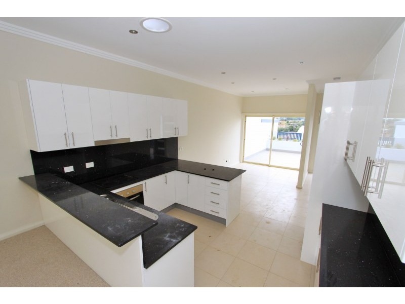Unit 2/10 King Street, Kiama NSW 2533