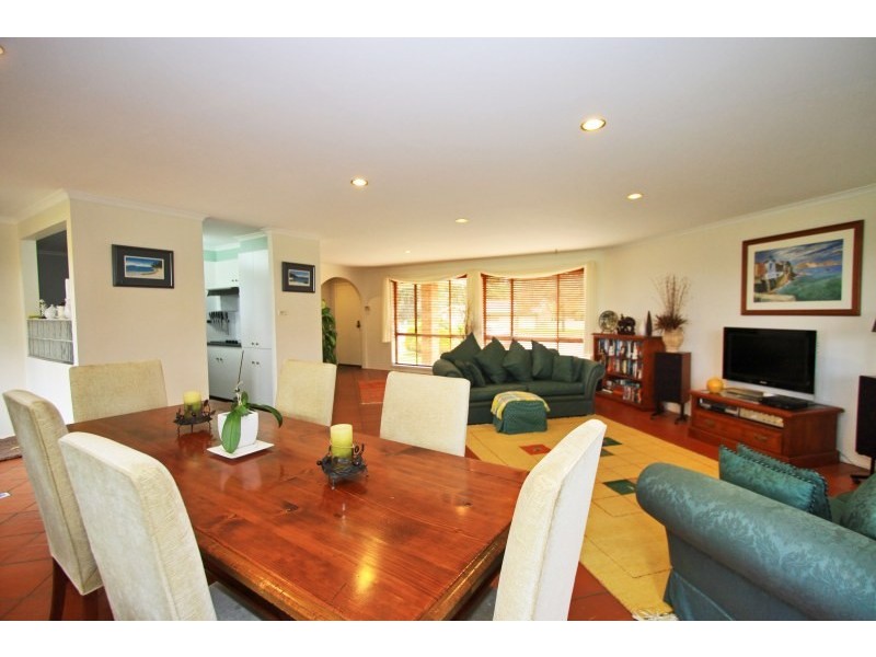 6 Claremont Place, Kiama NSW 2533