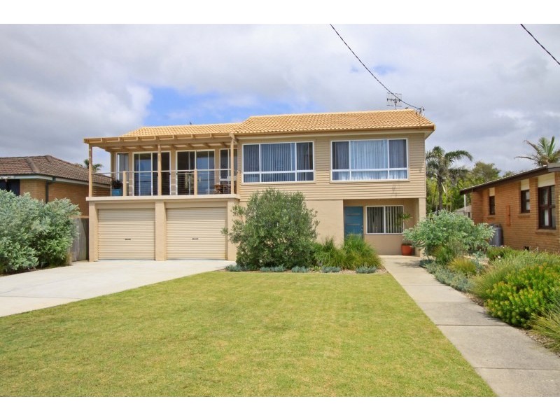 11 & 12 Pacific Avenue, Werri Beach NSW 2534