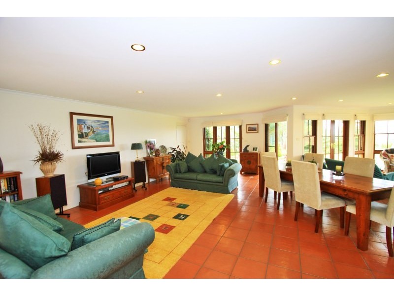 6 Claremont Place, Kiama NSW 2533