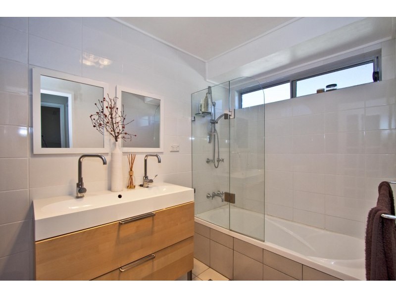 20 Arcadia Street, Warilla NSW 2528