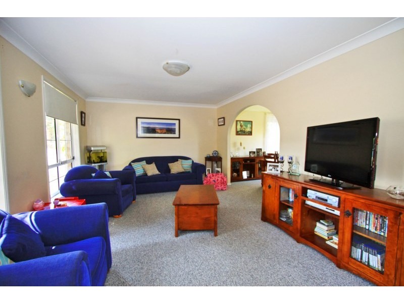 11 Irvine Street, Kiama NSW 2533
