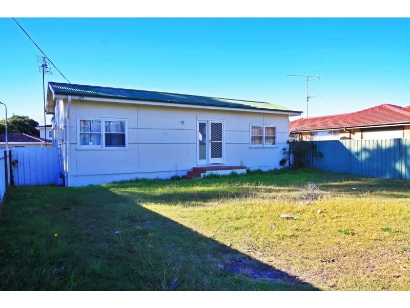 60 Stephanie Street, Warilla NSW 2528