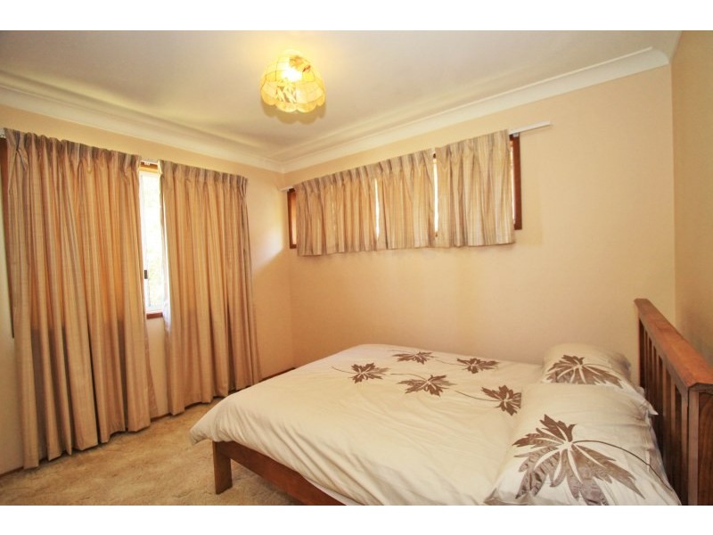 25 Attunga Avenue, Kiama Heights NSW 2533