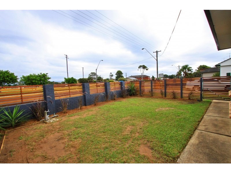 Unit 1/23 Shellharbour Road, Lake Illawarra NSW 2528