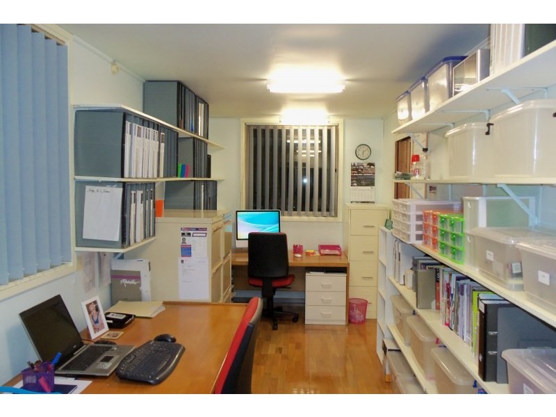 92 Maple Street, Albion Park Rail NSW 2527