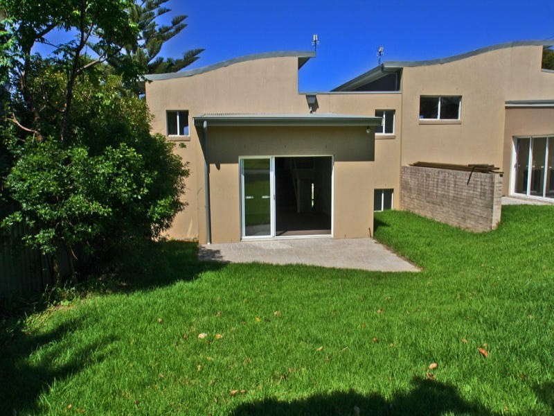 2 Kiarama Avenue, Kiama Downs NSW 2533