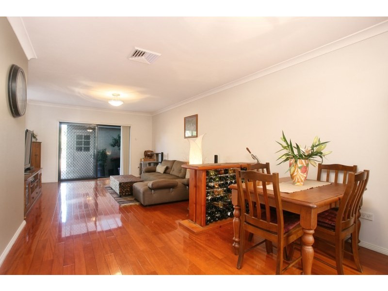 15 Hewin Close, Liberty Grove NSW 2138