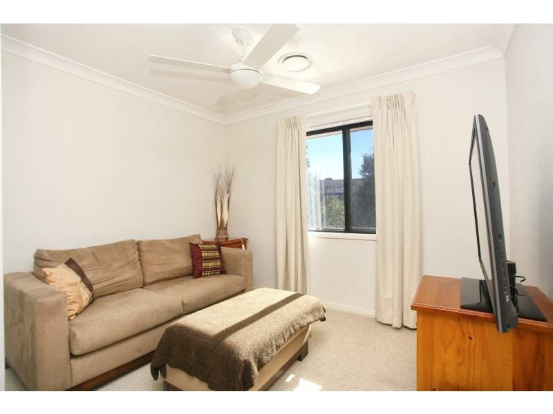 15 Hewin Close, Liberty Grove NSW 2138