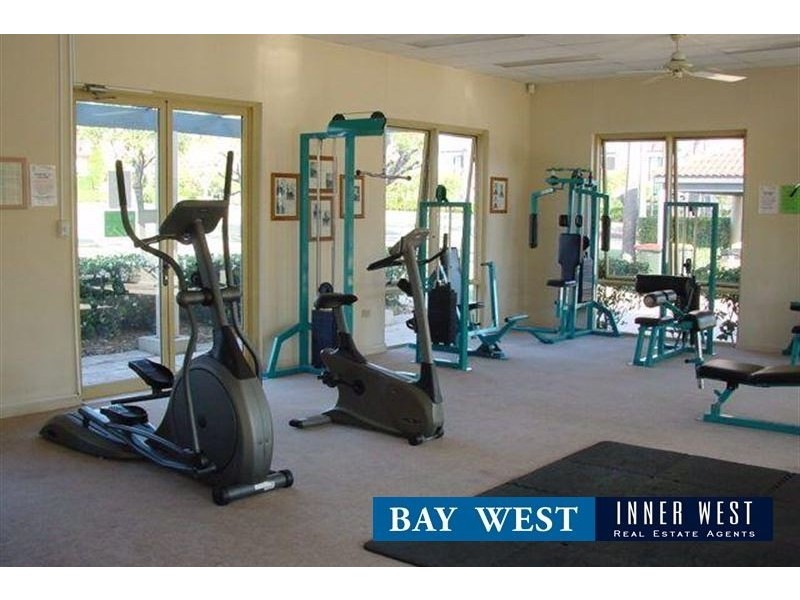 504/4 Wentworth Drive, Liberty Grove NSW 2138