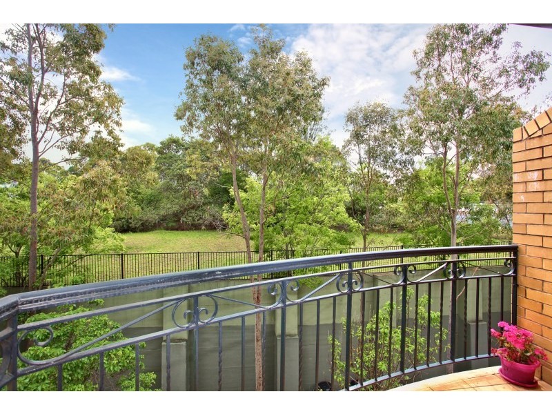 13/3 Bradley Place, Liberty Grove NSW 2138