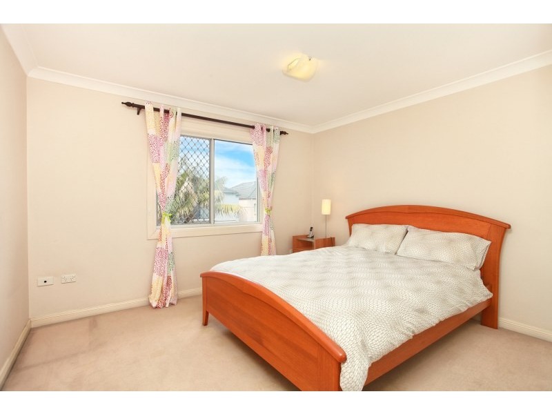 8 Brewer Avenue, Liberty Grove NSW 2138