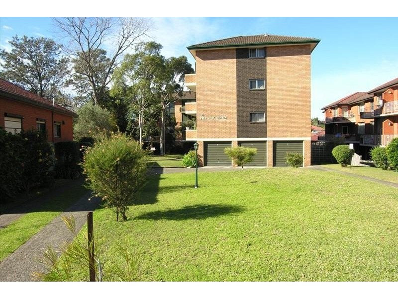 2/8 Hampstead Road, Homebush West NSW 2140