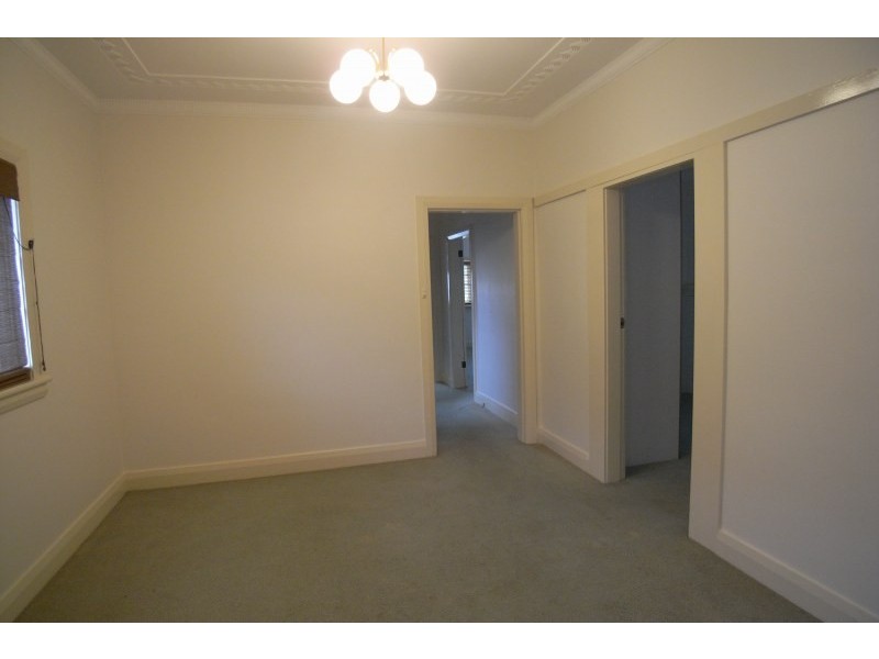 9 Dalmeny Avenue, Russell Lea NSW 2046