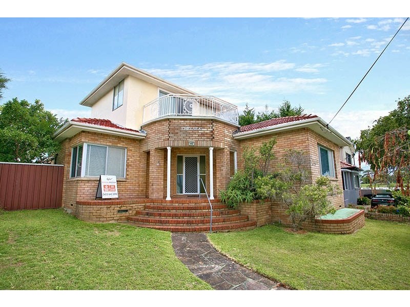 82 Henley Marine Drive, Rodd Point NSW 2046