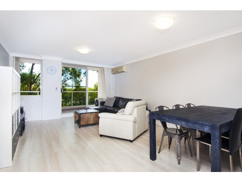 205/10 Wentworth Drive, Liberty Grove NSW 2138