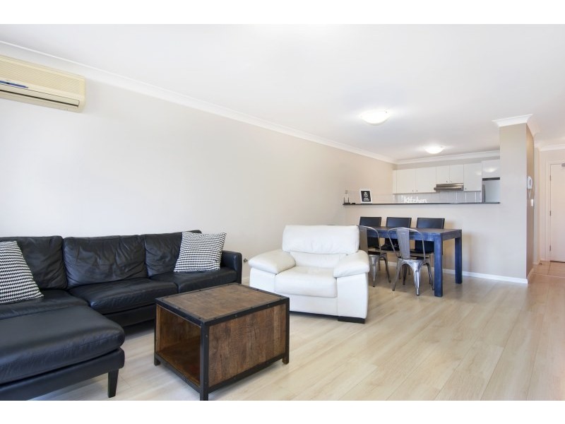 205/10 Wentworth Drive, Liberty Grove NSW 2138