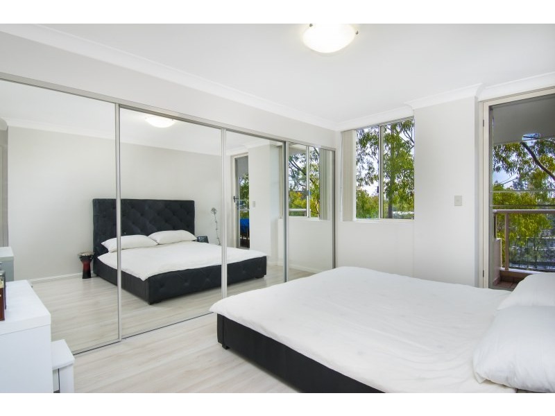 205/10 Wentworth Drive, Liberty Grove NSW 2138