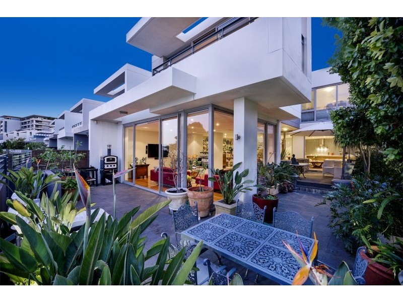 1 Regatta Way, Cabarita NSW 2137