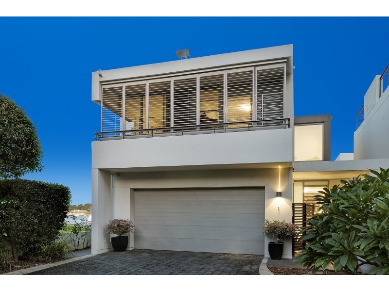 1 Regatta Way, Cabarita NSW 2137