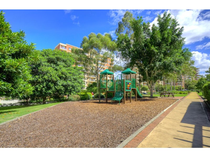 5 Thorpe Avenue, Liberty Grove NSW 2138