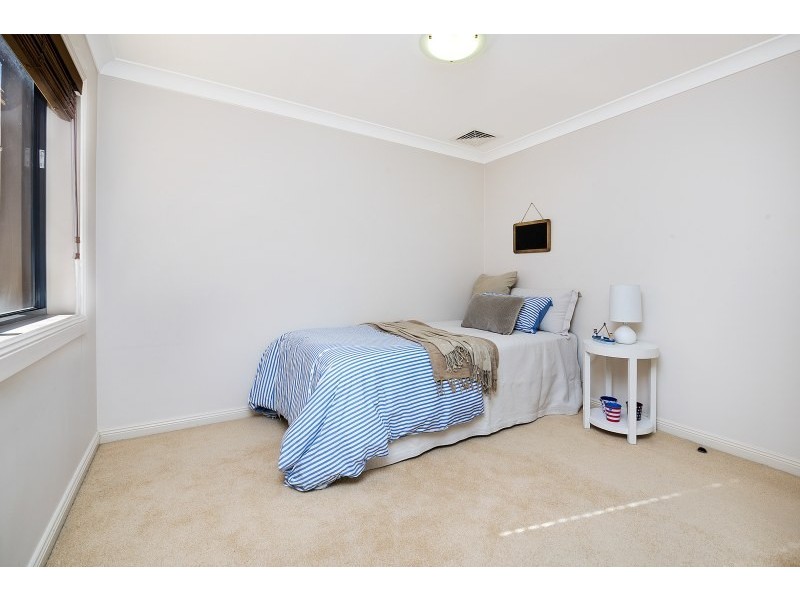 6 Brewer Avenue, Liberty Grove NSW 2138