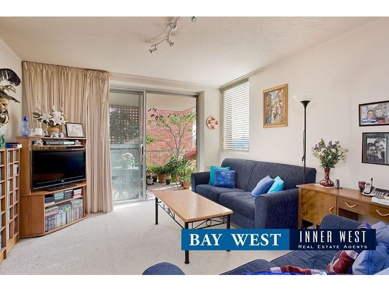 4/3A Bortfield Drive, Chiswick NSW 2046