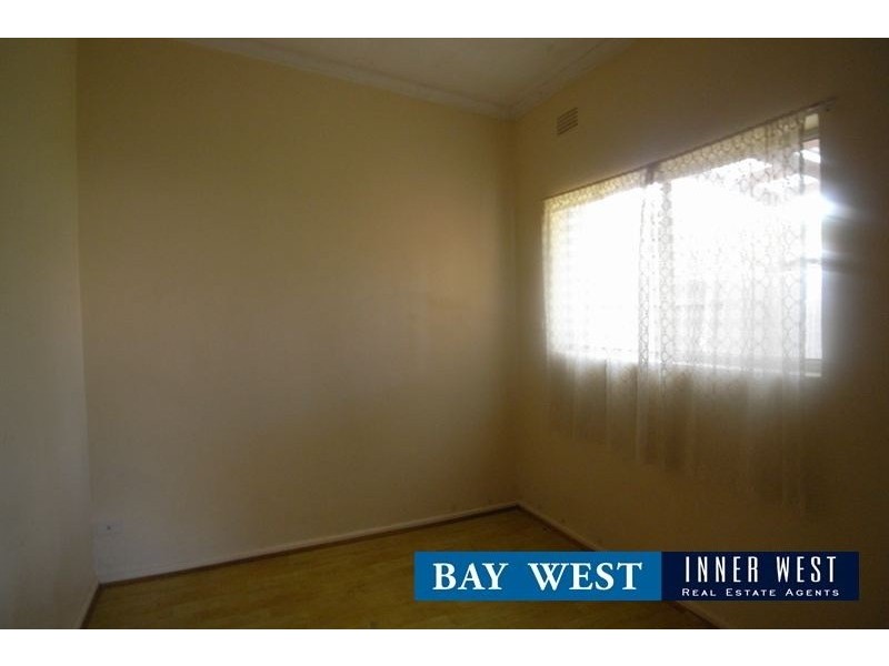4 Kanoona Avenue, Homebush NSW 2140