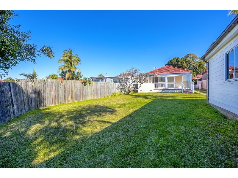 18 Dalmeny Avenue, Russell Lea NSW 2046