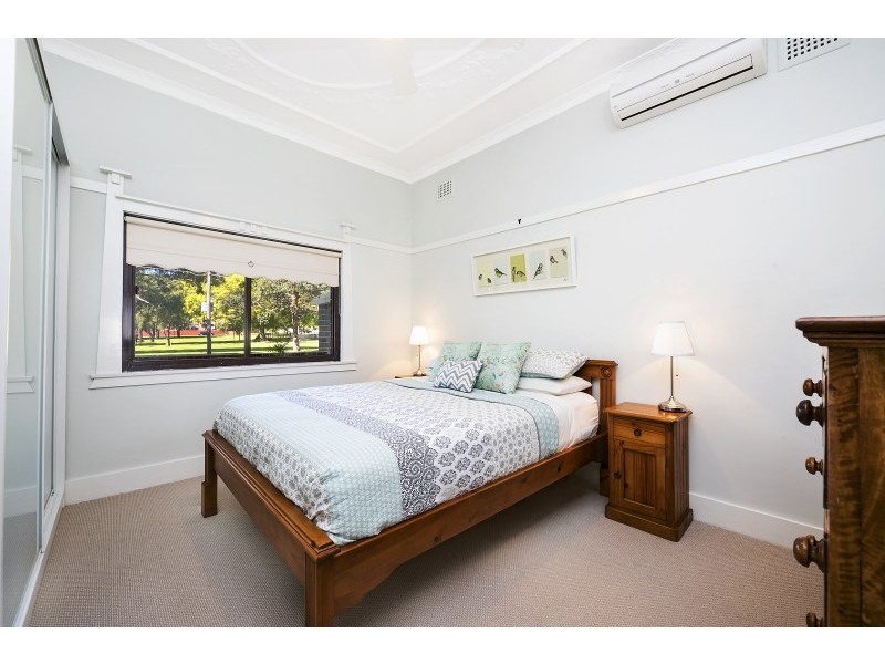 68 MacKenzie Street, Concord West NSW 2138