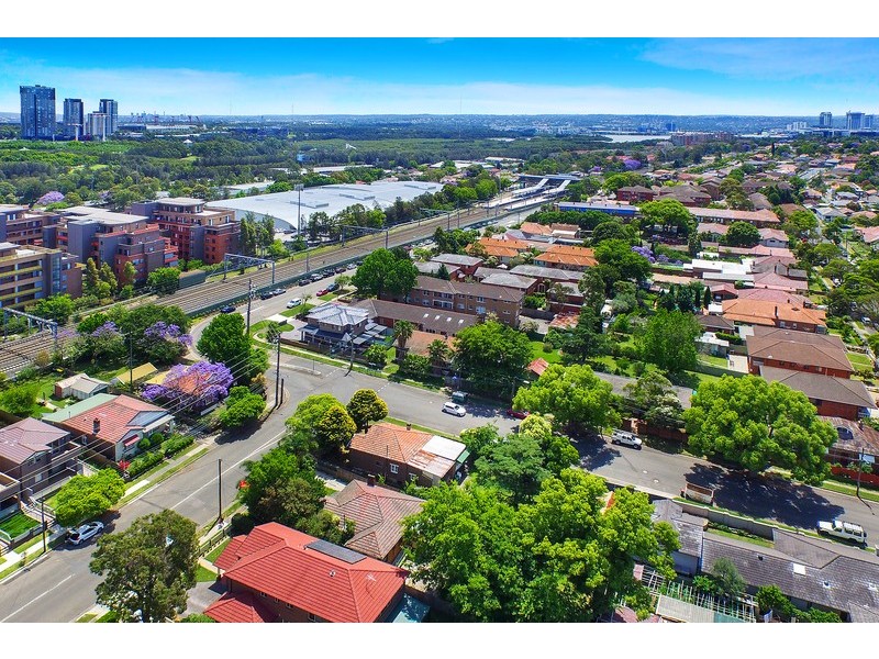 203 Queen Street, Concord West NSW 2138